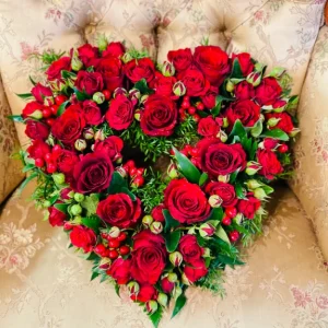 Litet öppet hjärta i röda toner