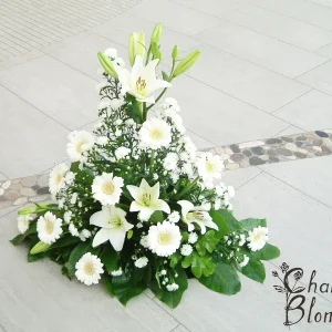 Sorgdekoration hög i vitt