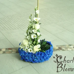 Sorgdekoration segelbåt